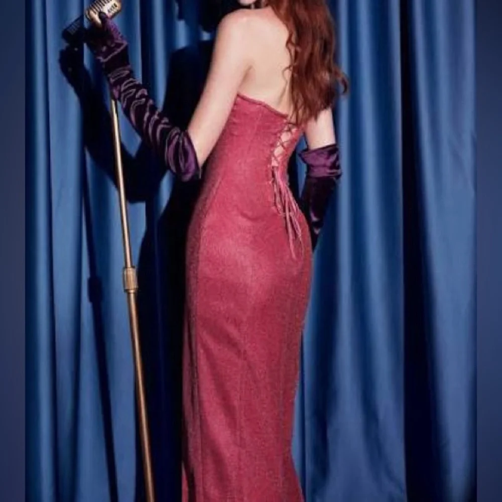 Lace made Jessica Rabbit Dress M - Picture 2 of 3